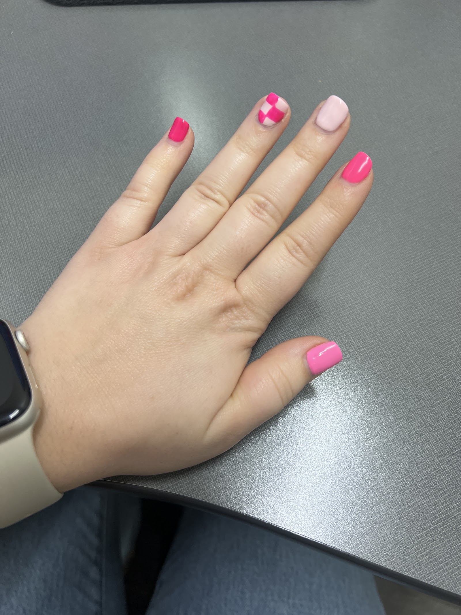 Kats Klaws nail photo 1